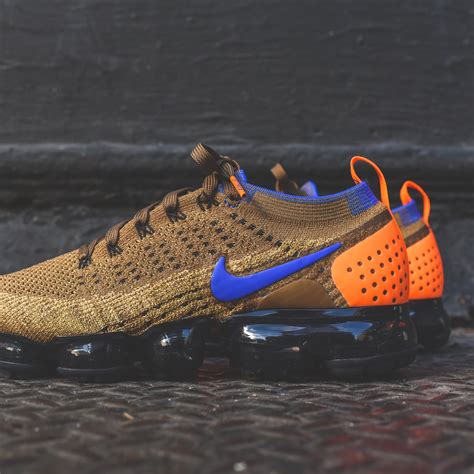 nike air vapormax flyknit 2 golden beige racer blue|air VaporMax Flyknit 2.